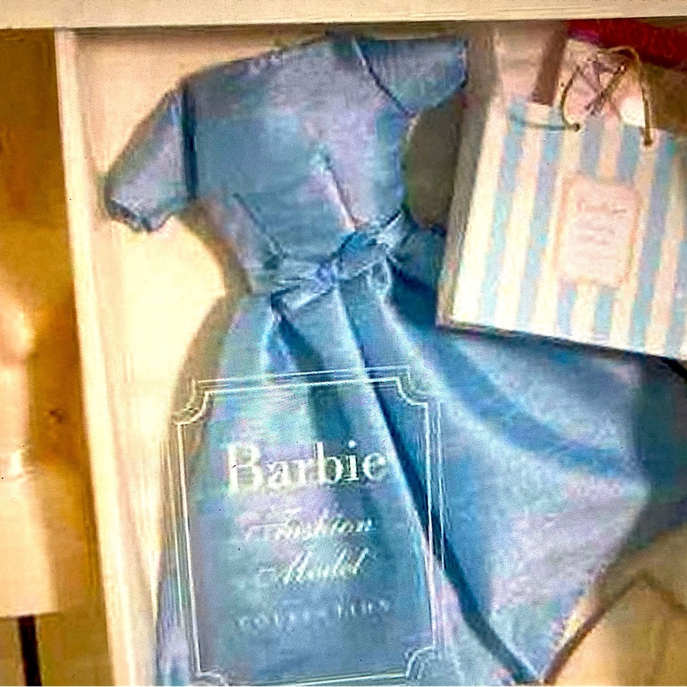 Barbie - Picture 2 of 7